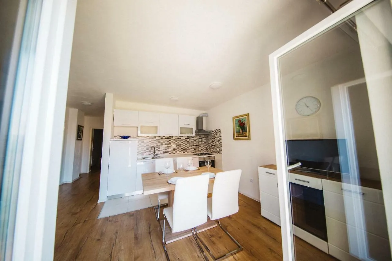 Cicibela Apartment Split