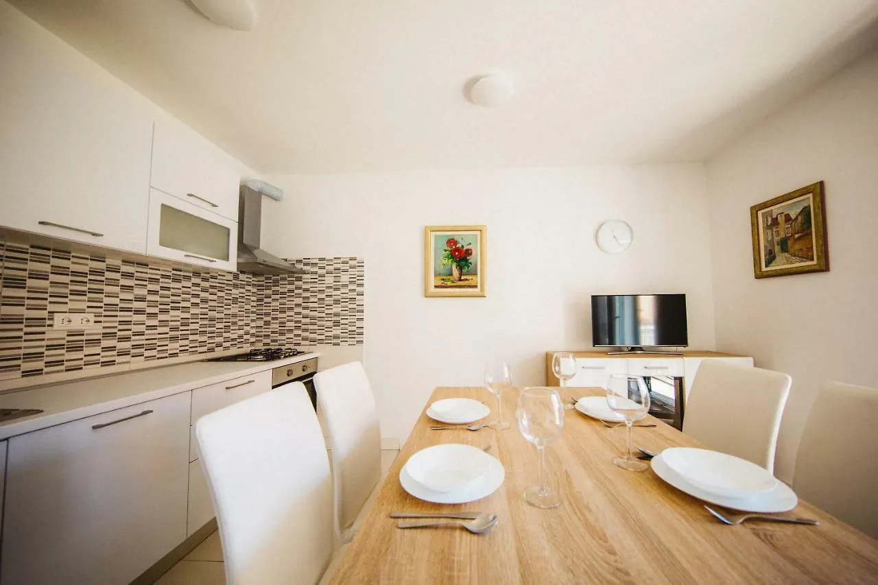 Cicibela Apartment Split